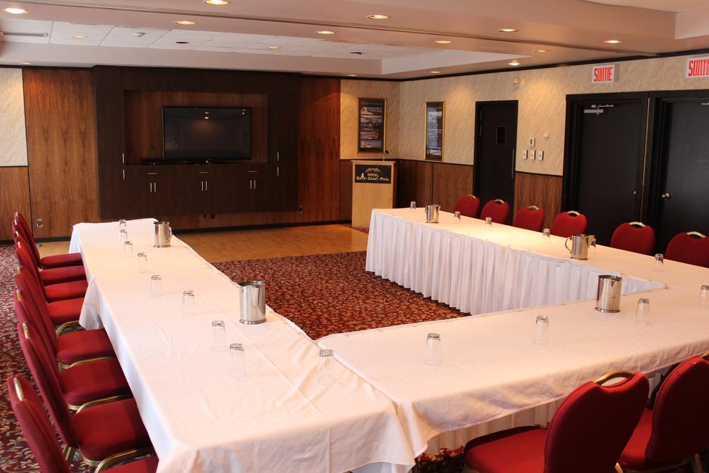 Hotel Baie Saint Paul מראה חיצוני תמונה