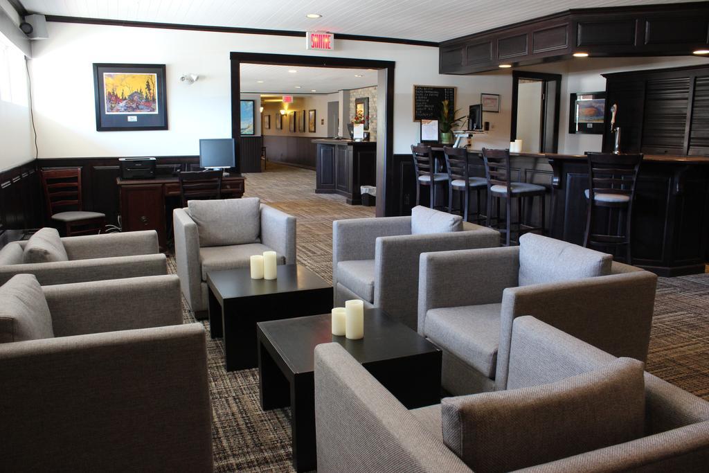 Hotel Baie Saint Paul מראה חיצוני תמונה
