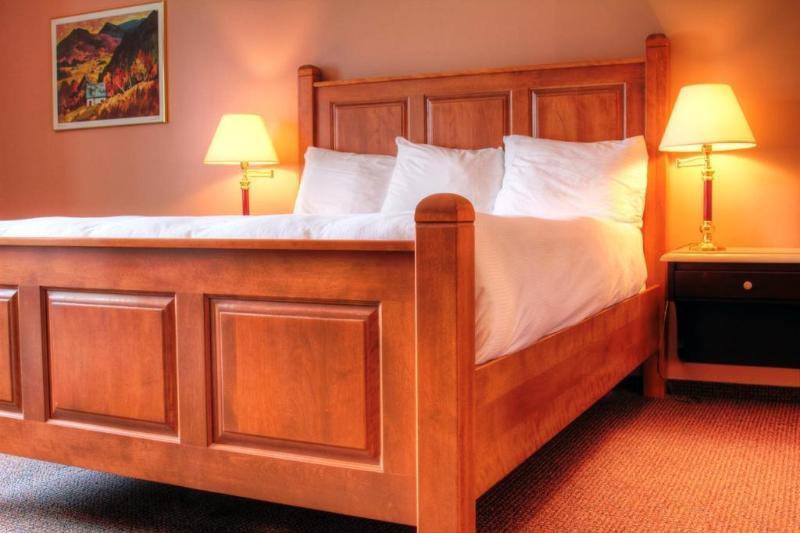 Hotel Baie Saint Paul מראה חיצוני תמונה