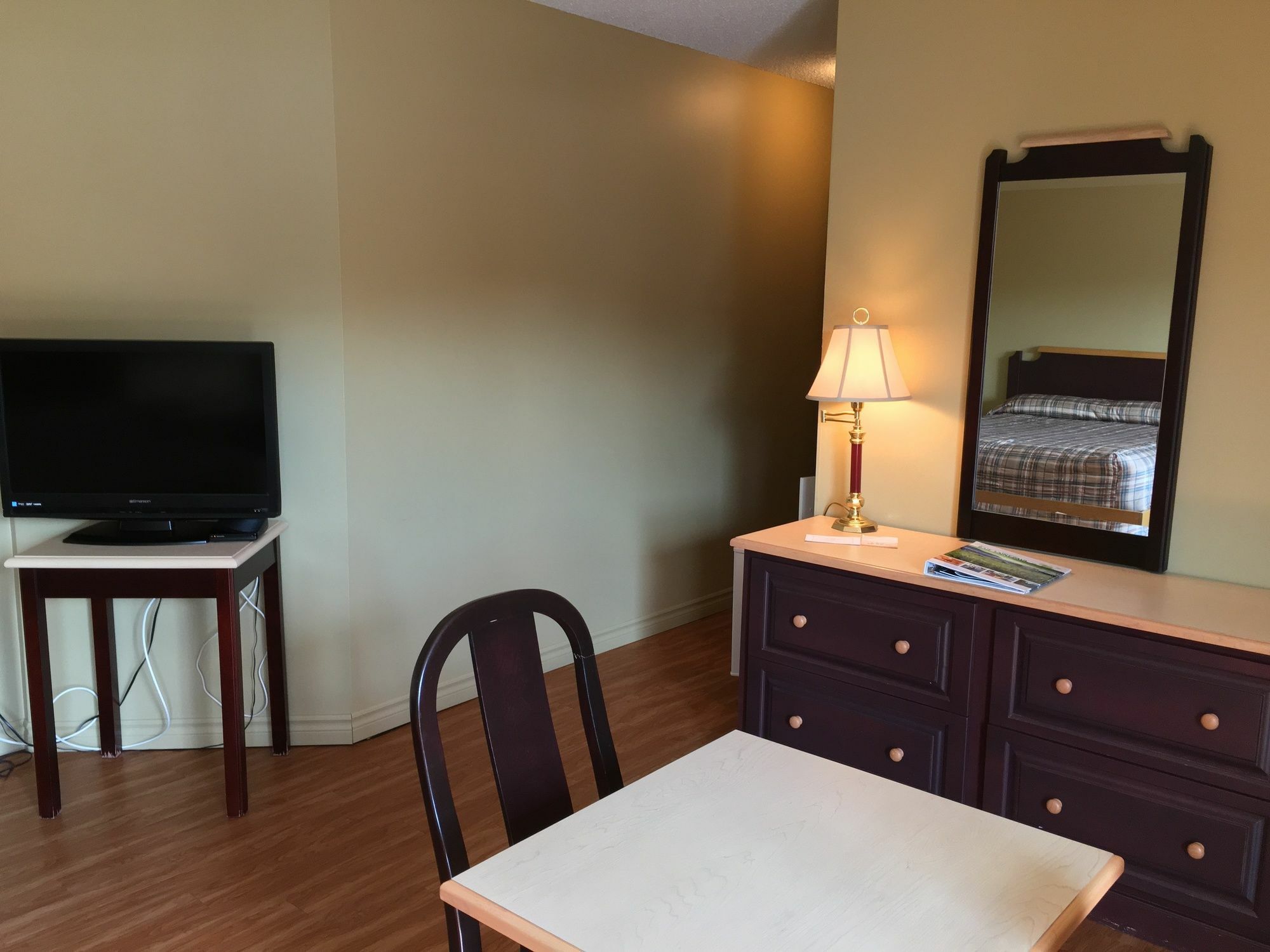 Hotel Baie Saint Paul מראה חיצוני תמונה